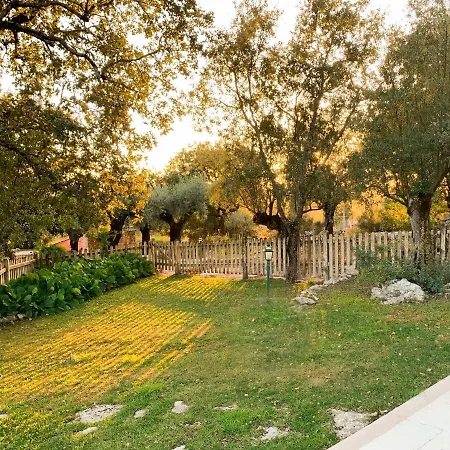 Casal Frias Tatil Evi