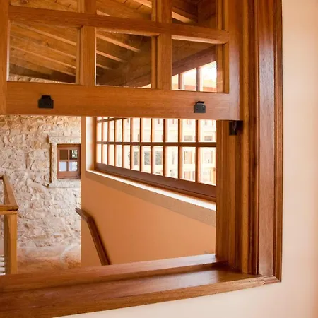 Casal Frias Tatil Evi